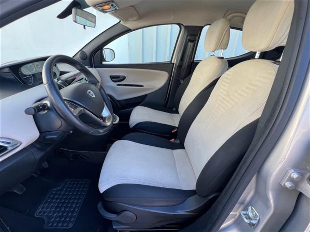 Ypsilon Ypsilon 1.2 69 CV 5 porte GP