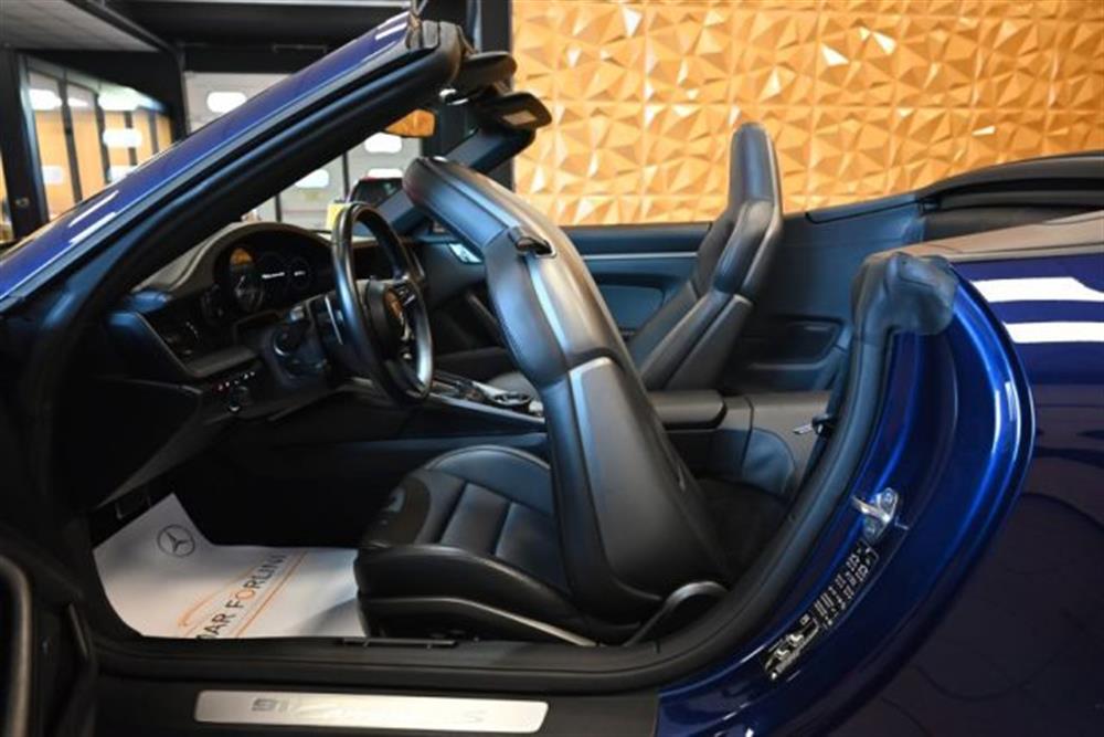 911 911 992 CARRERA 4S CABRI