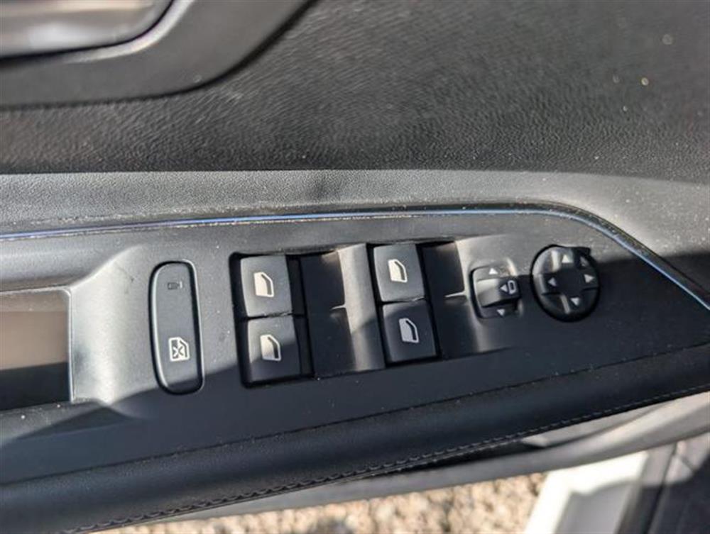 3008 3008 BlueHDi 130 S&S Allu