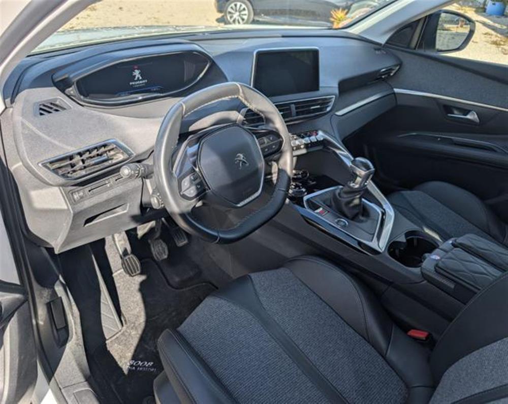 3008 3008 BlueHDi 130 S&S Allu