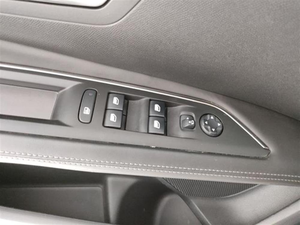 3008 3008 BlueHDi 120 S&S Allu