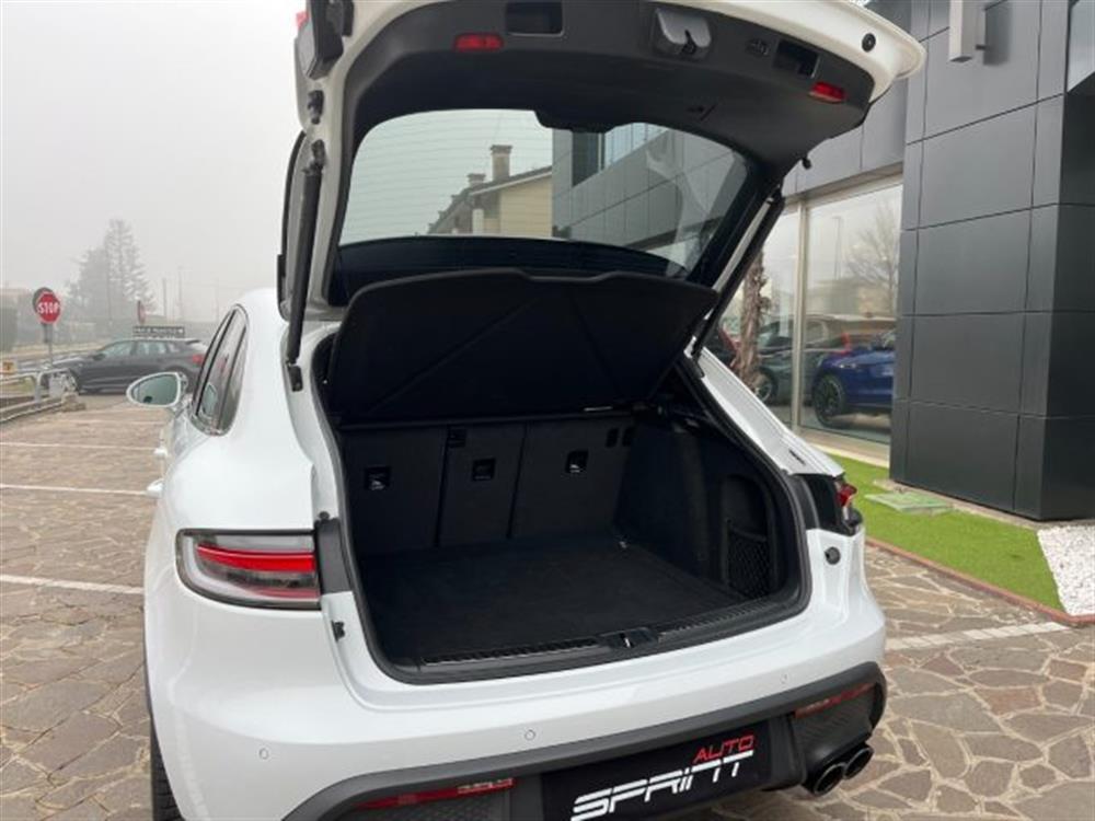 Macan Macan 2.0 PDK 265CV