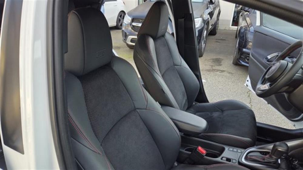 Yaris Yaris 1.5 130 Hybrid 5 por