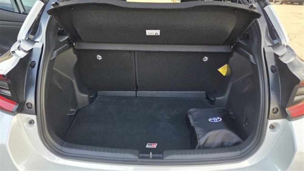 Yaris Yaris 1.5 130 Hybrid 5 por