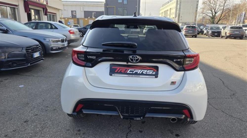 Yaris Yaris 1.5 130 Hybrid 5 por