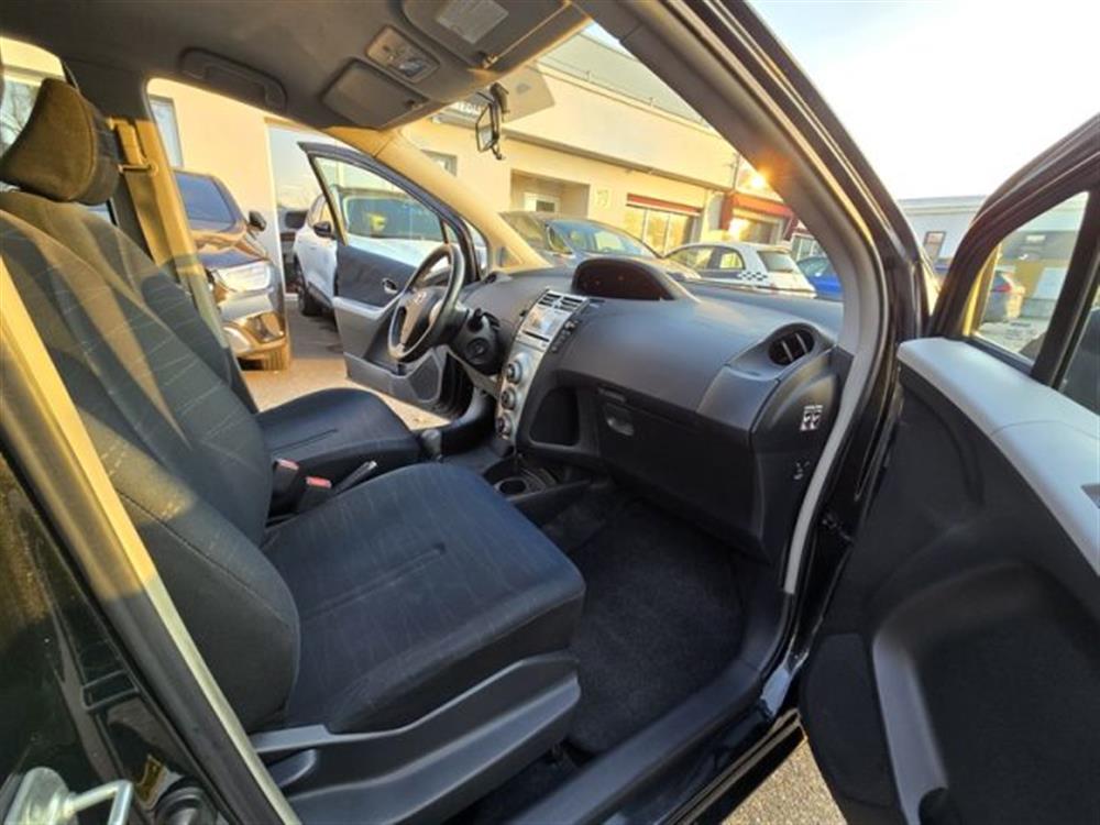Yaris Yaris 1.3 5 porte M-MT NEO
