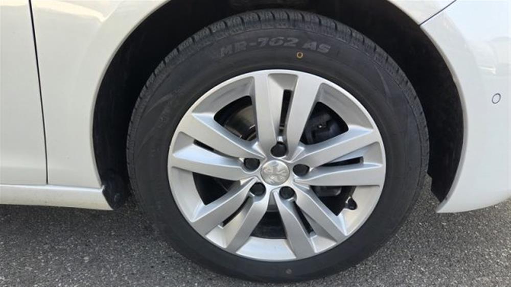 308 308 BlueHDi 130 S&S SW E