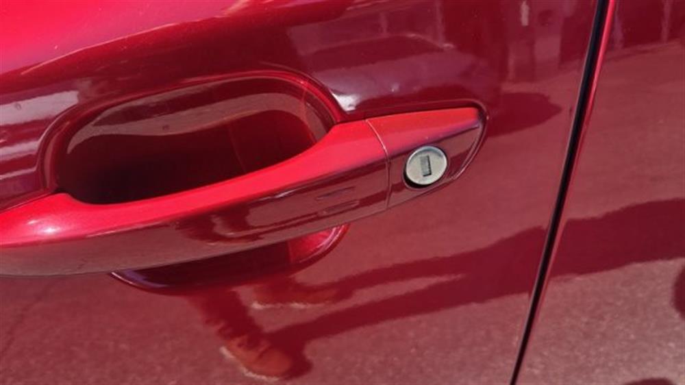 2008 2008 BlueHDi 110 S&S GT P