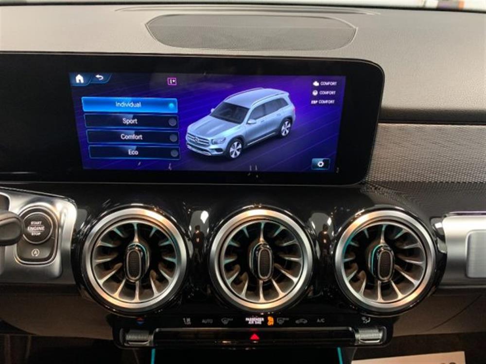 GLB 180 GLB 180 d Automatico Sport P