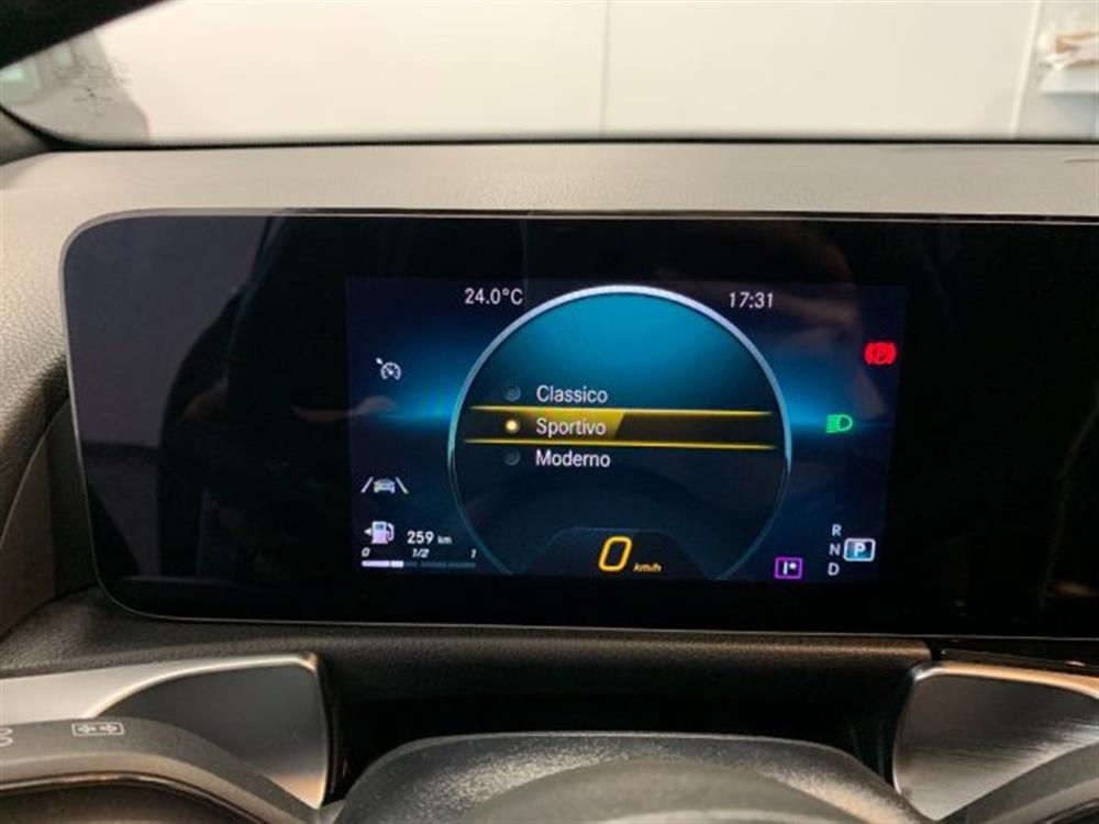 GLB 180 GLB 180 d Automatico Sport P