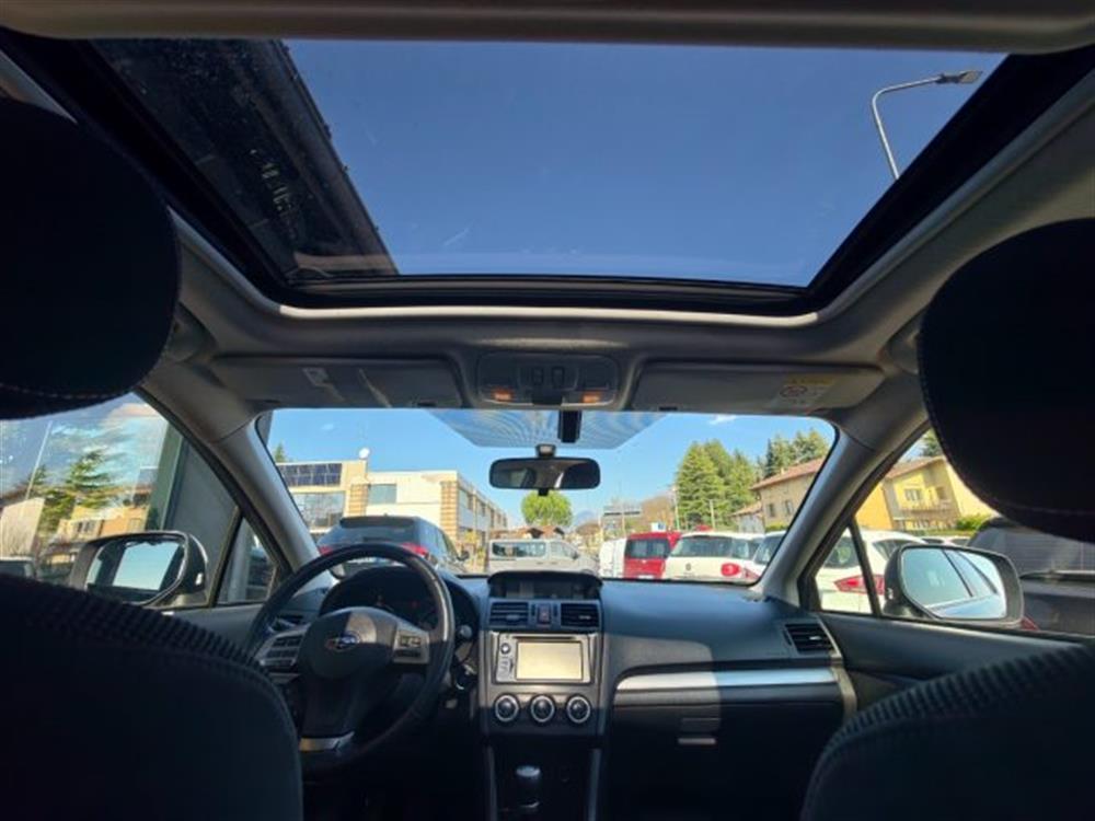 XV XV 2.0D Unlimited X COM