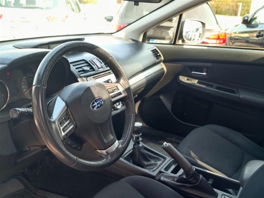 XV XV 2.0D Unlimited X COM