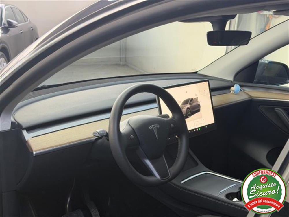 Model Y Model Y Long Range Dual Moto