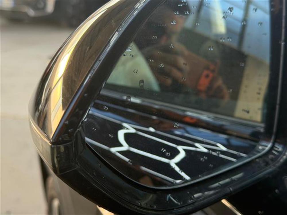 HS HS HEV Luxury PREZZO RE