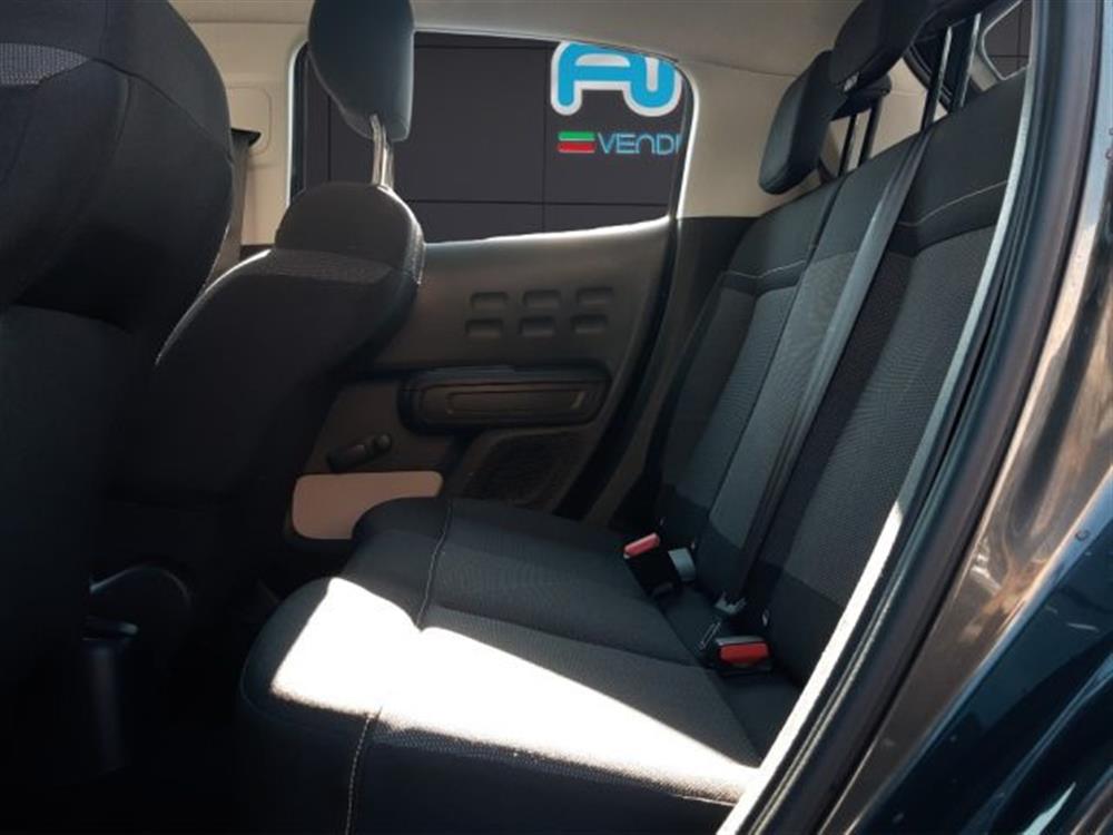 C3 C3 PureTech 82 Shine