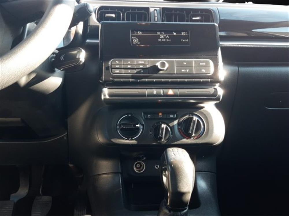 C3 C3 PureTech 82 Shine