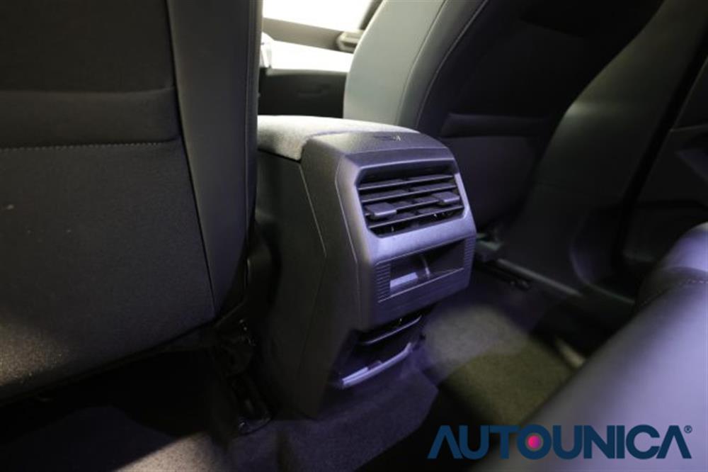 3008 3008 HYBRID 136 E-DCS6 AL