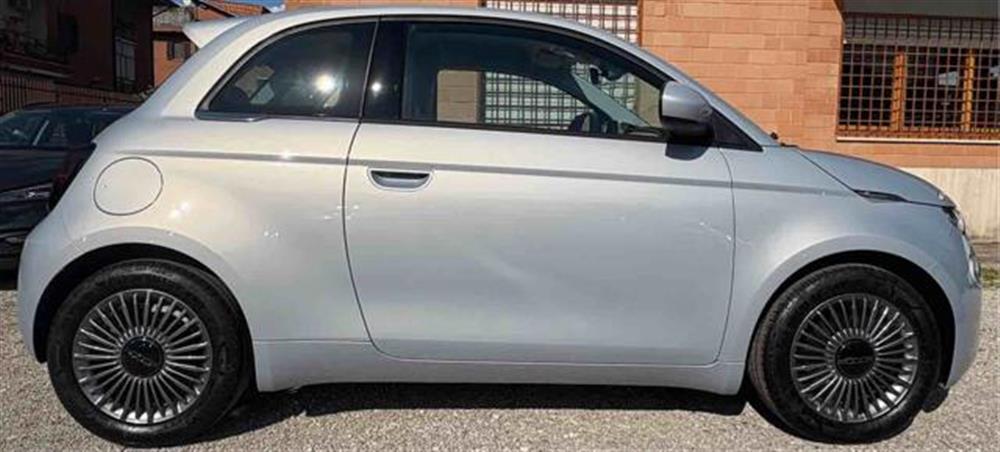 500 500 Berlina Hybrid Torin