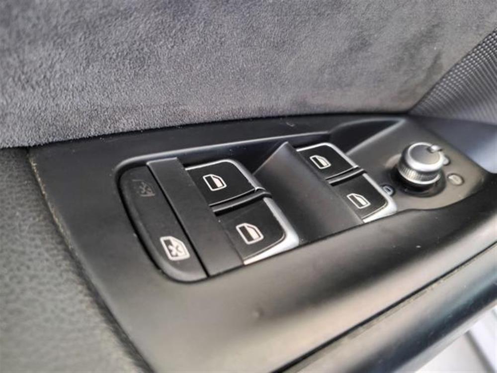 Q3 Q3 2.0 TDI 184 CV quatt