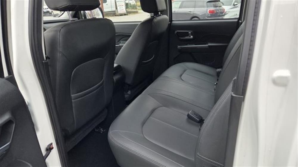 Steed Steed 2.4 Ecodual 4WD Prem