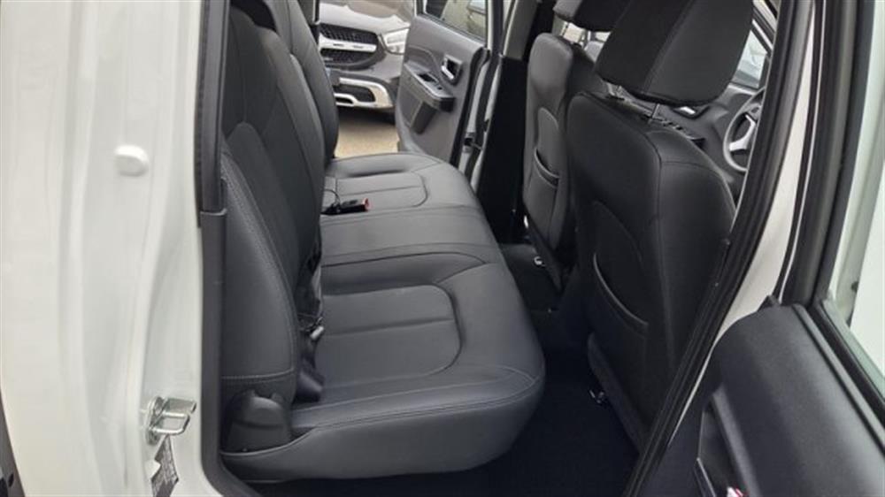 Steed Steed 2.4 Ecodual 4WD Prem