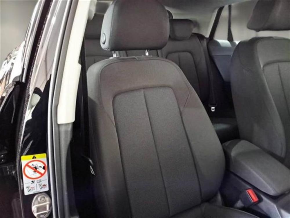 Q2 Q2 30 TDI S tronic