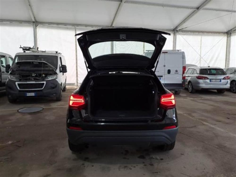 Q2 Q2 30 TDI S tronic