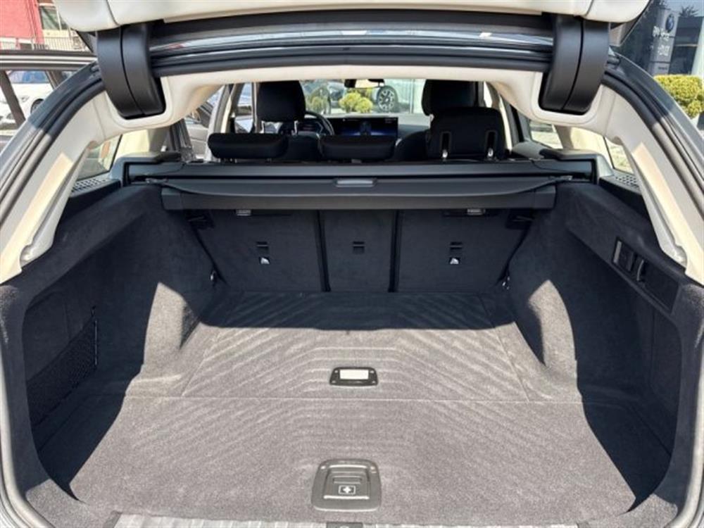 318 318 d 48V Touring Aut.