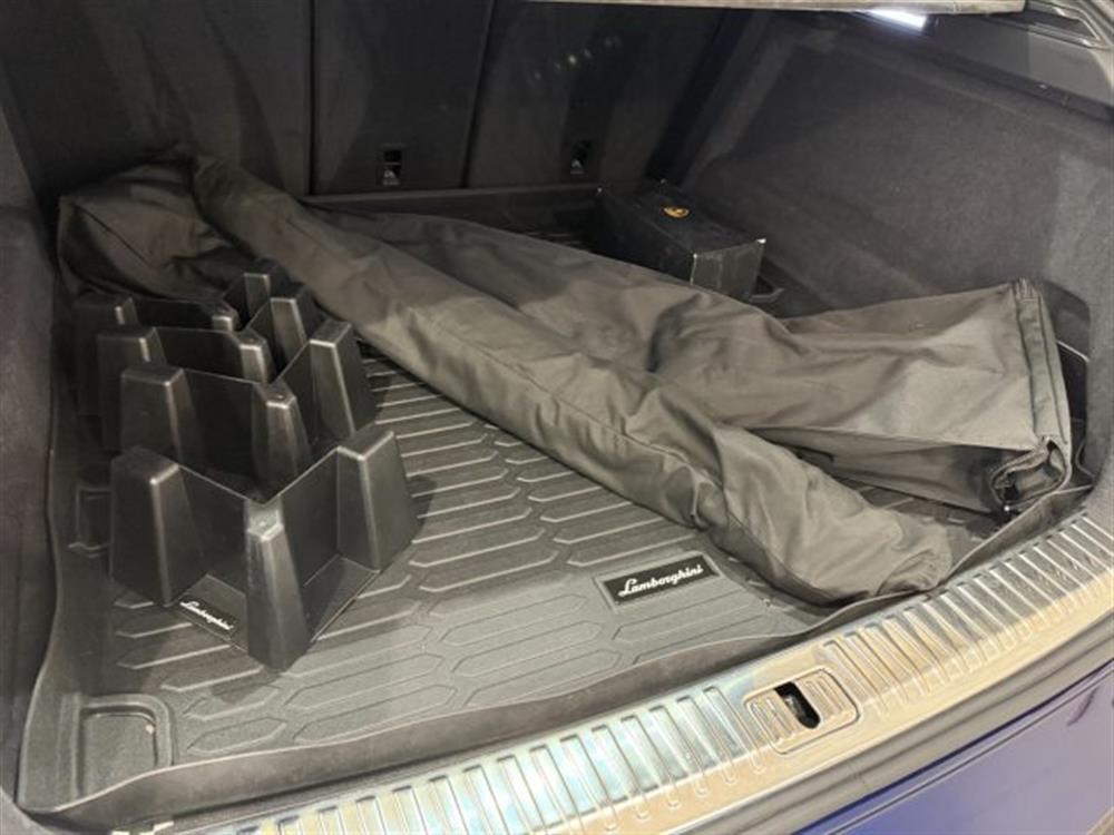 Urus Urus 4.0 S 60th IVA ESPOS