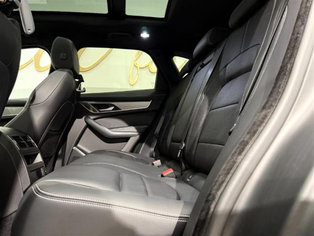 F-Pace F-Pace 2.0 204 CV AWD R-Dyn