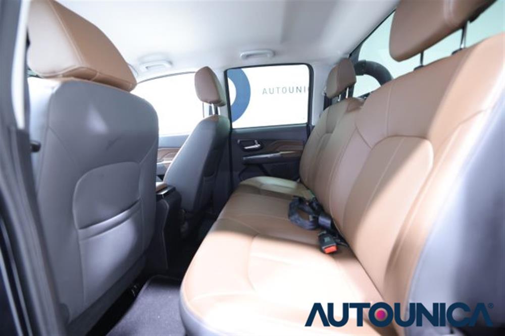 Steed Steed 2.4 ECODUAL 4WD PREM