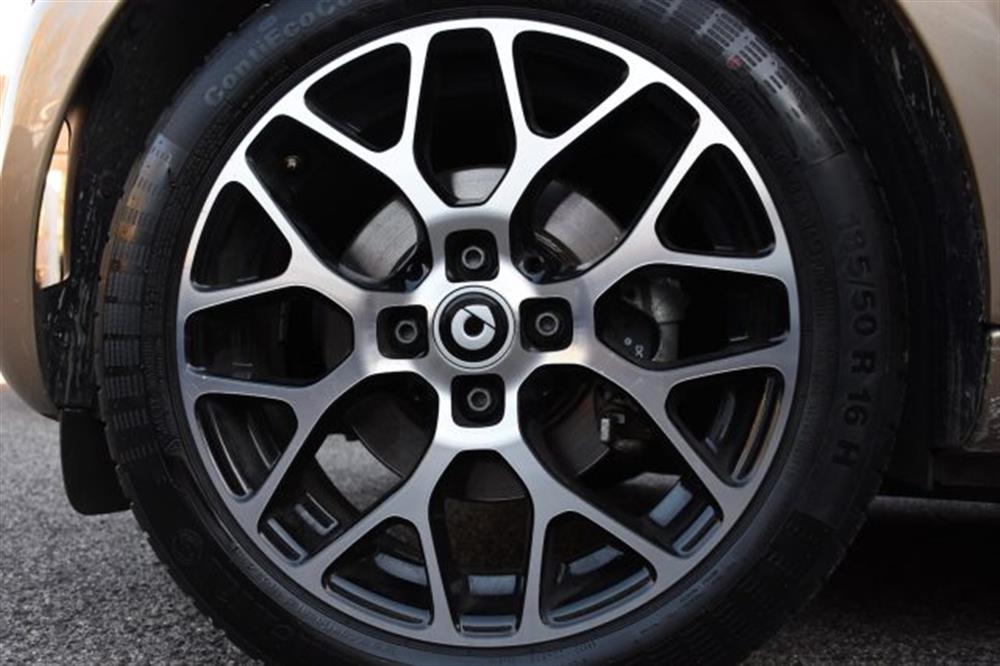 ForTwo ForTwo EQ Gold (22kW) *LED*