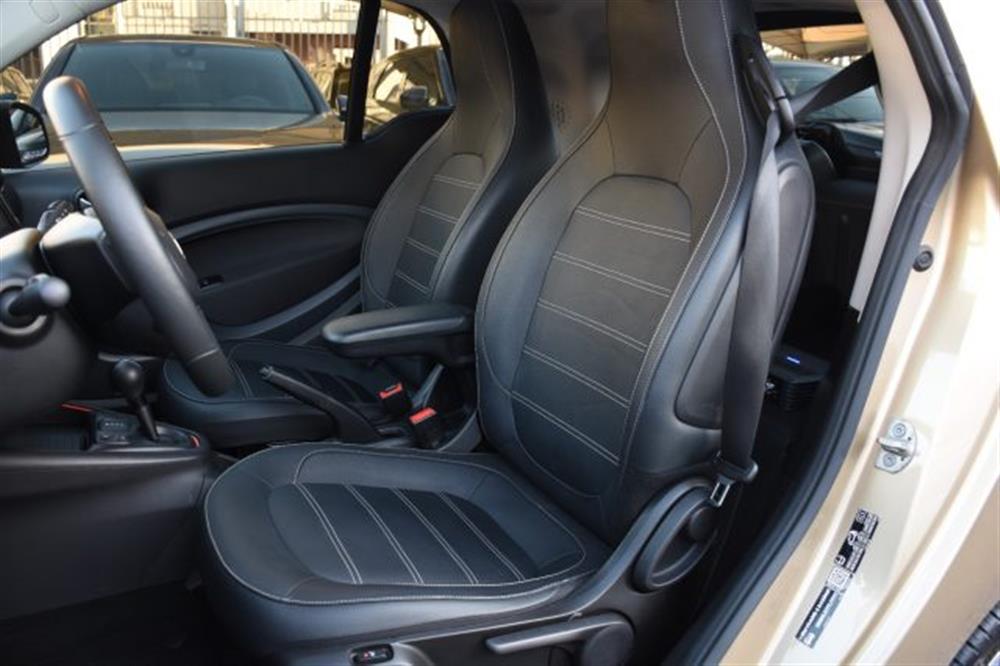 ForTwo ForTwo EQ Gold (22kW) *LED*