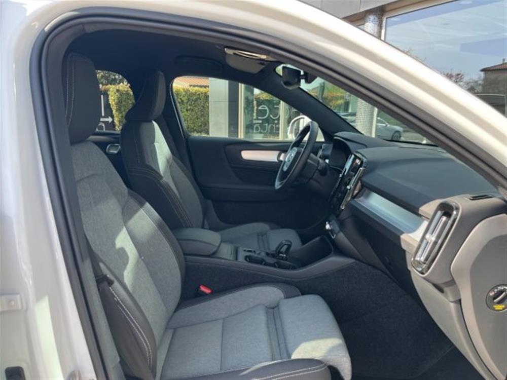 XC40 XC40 B3 CORE AUTOMATICO 1
