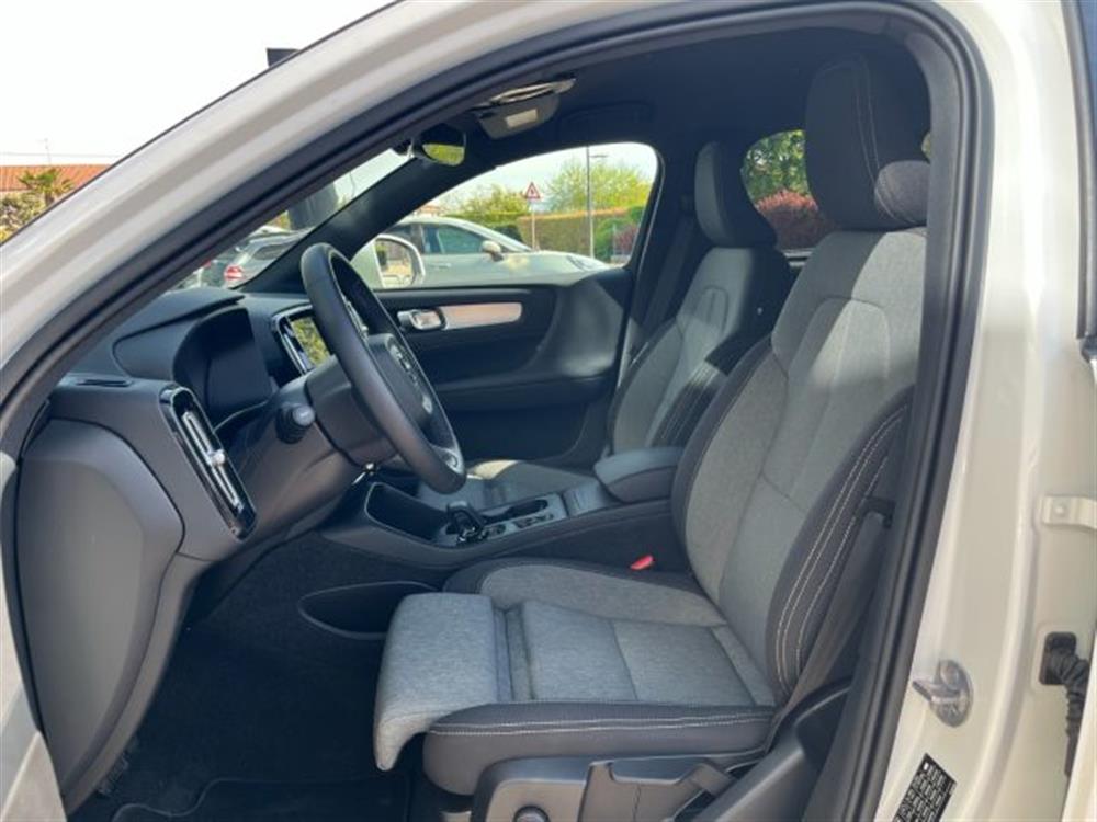XC40 XC40 B3 CORE AUTOMATICO 1