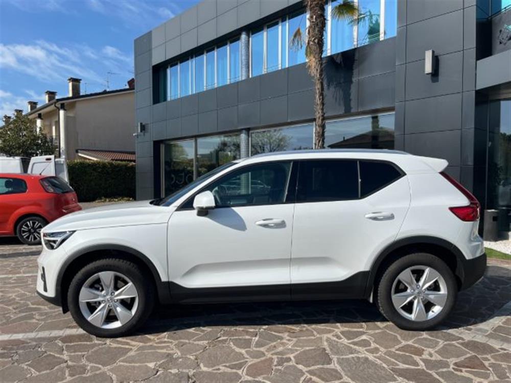 XC40 XC40 B3 CORE AUTOMATICO 1