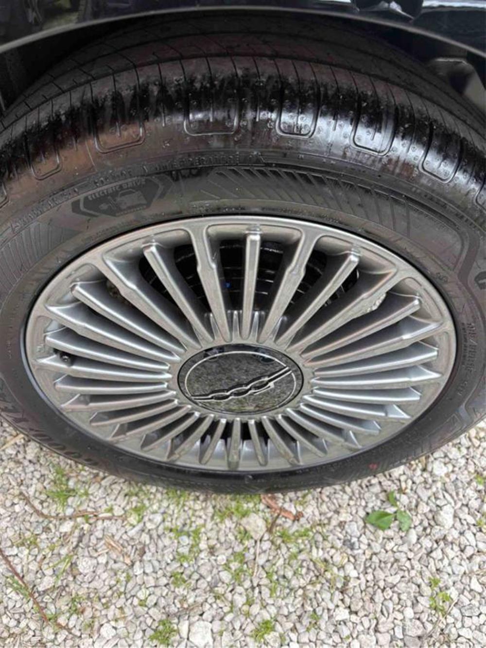 500 500 Berlina Hybrid Torin