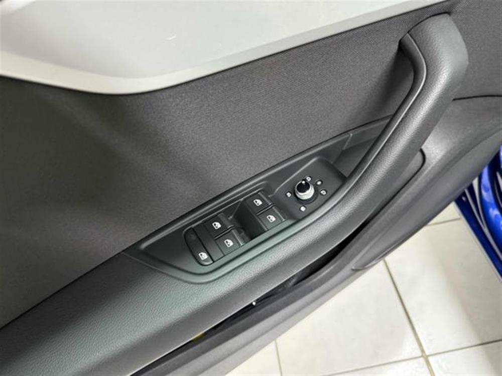 A4 A4 Avant 30 TDI/136 CV