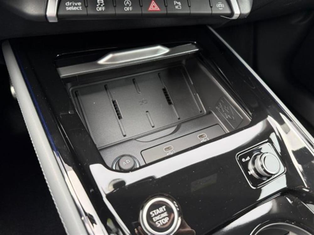 Q3 Q3 Sportback TFSI 110 K