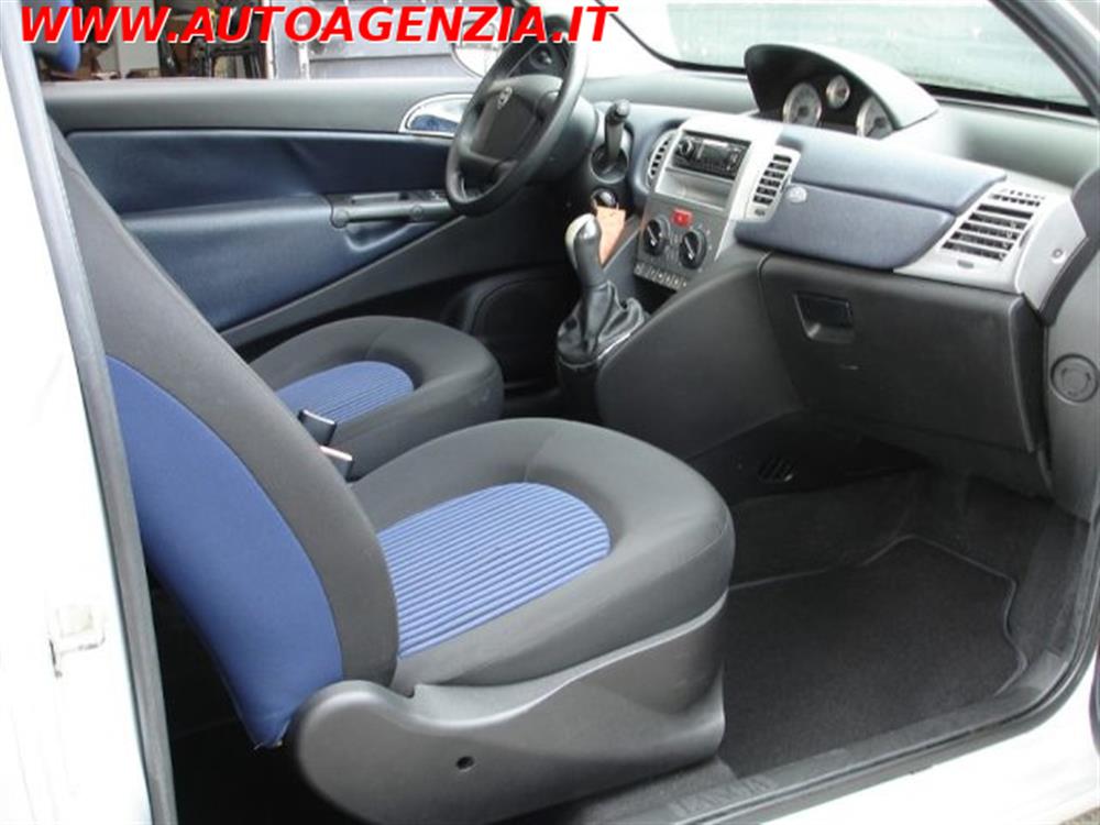 Ypsilon Ypsilon 1.3 MJT 75 CV Oro