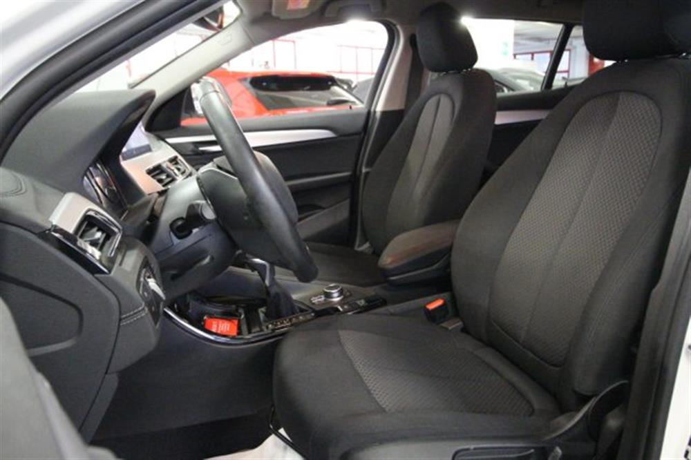 X2 X2 xDrive25e Business-X