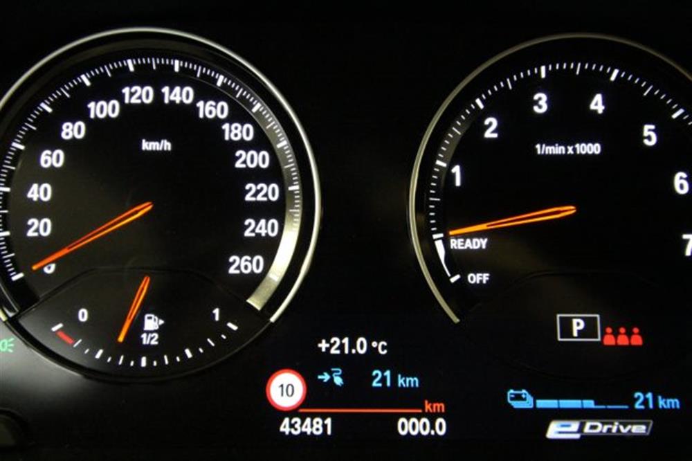 X2 X2 xDrive25e Business-X