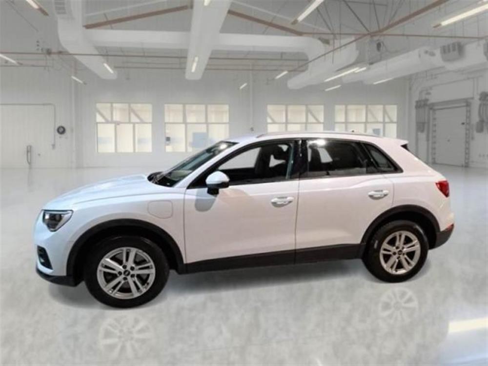 Q3 Q3 45 TFSI e S tronic B