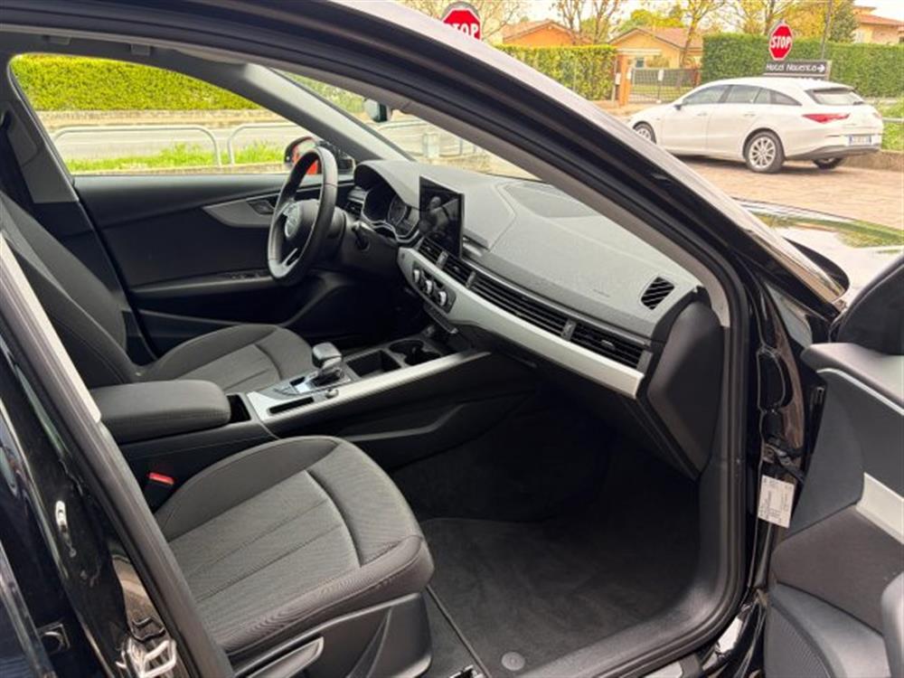 A4 A4 AVANT 30 TDI 136CV S