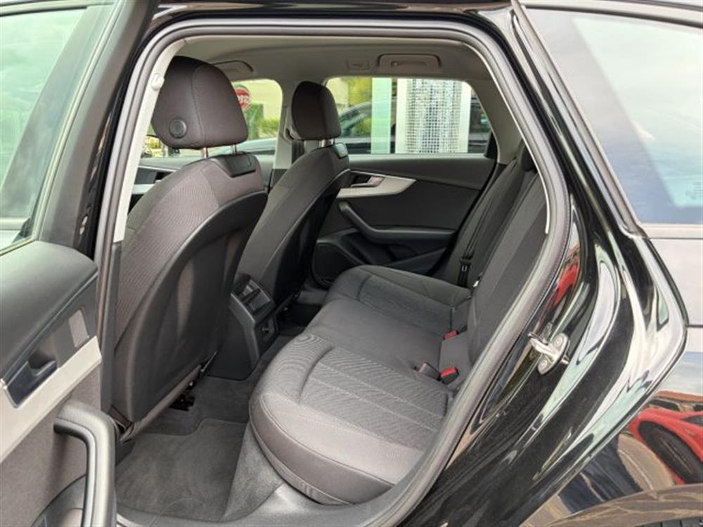 A4 A4 AVANT 30 TDI 136CV S