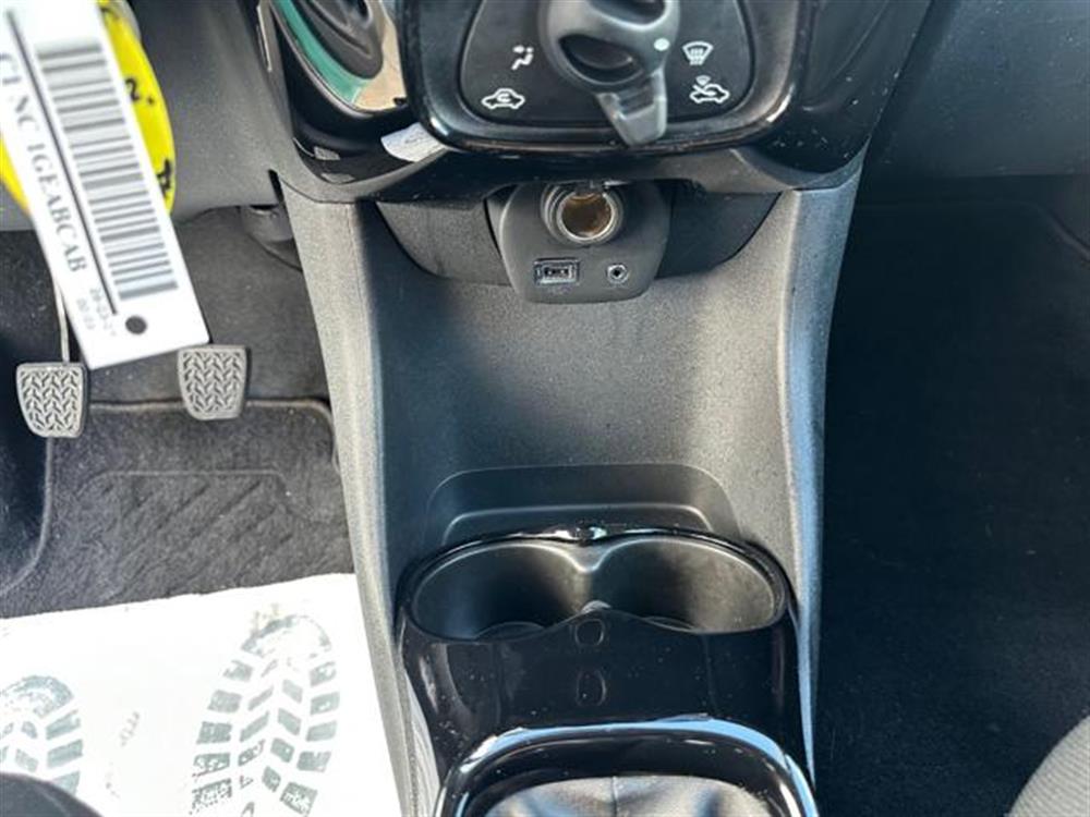 C1 C1 VTi 72 5 porte Shine