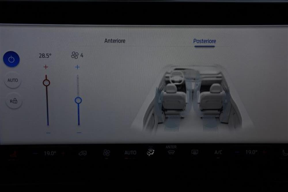 Tourneo Custom Tourneo Custom 320 2.0 EcoBlue 150C