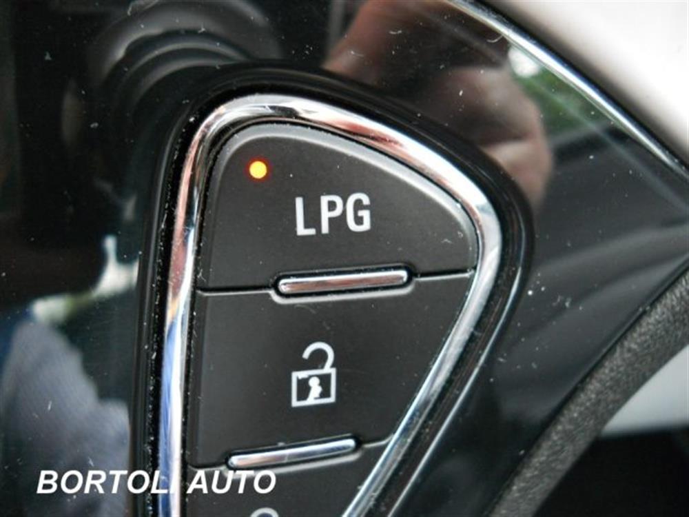 Adam Adam 1.4 GPL 147.000 KM T