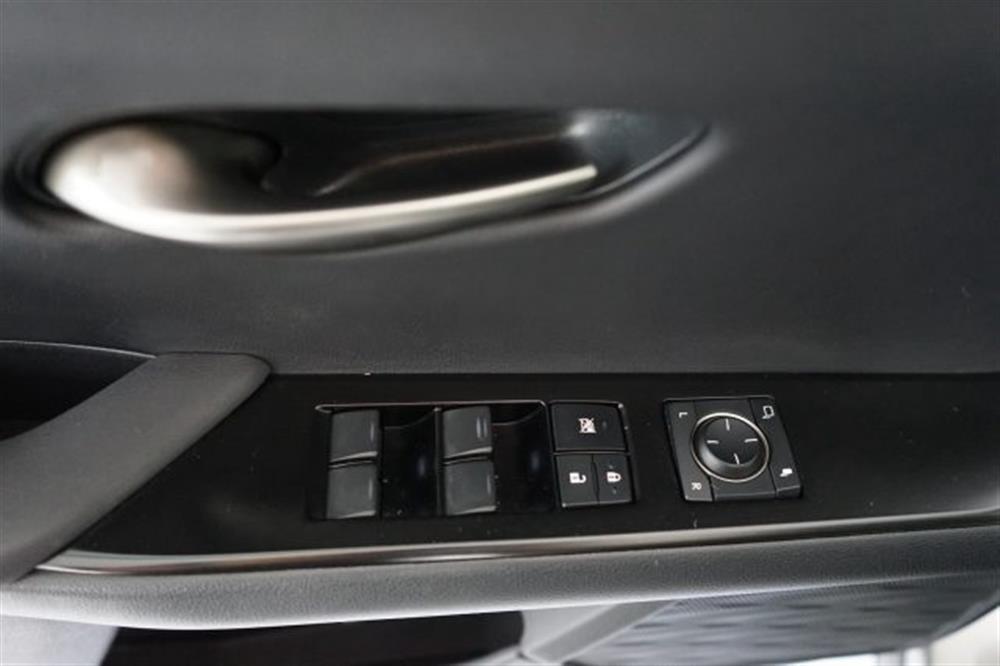 UX 250h UX 250h Hybrid 2WD Business