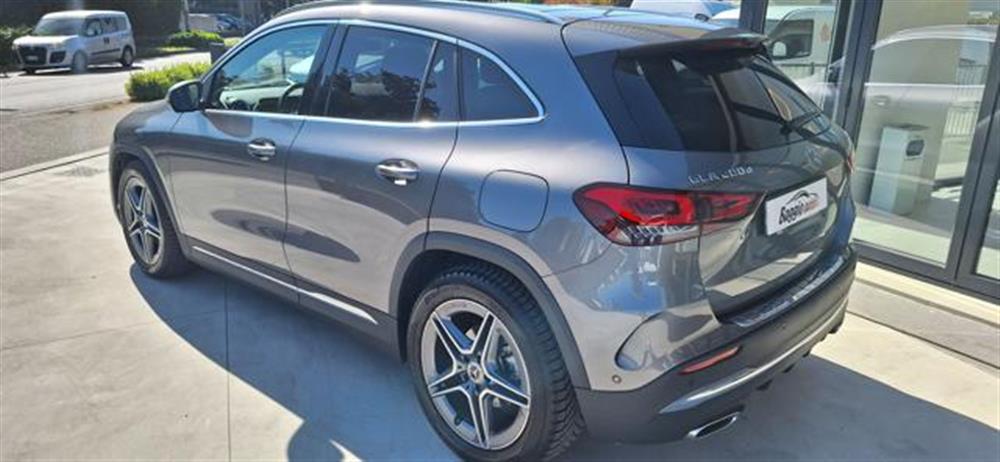 GLA 200 GLA 200 d Automatic 4Matic P